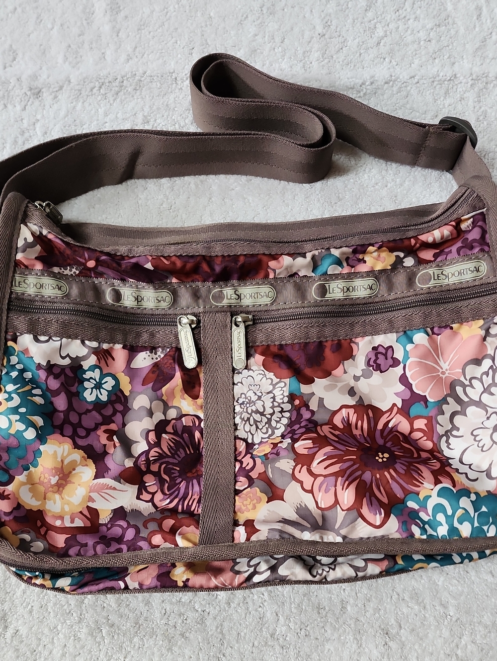 LeSportsac Women's Fall Floral Deluxe Crossbody Bag Preowned